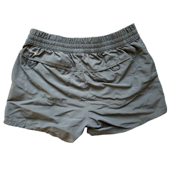 Columbia Gray Cargo Shorts with Elastic Waistband - Picture 2 of 2